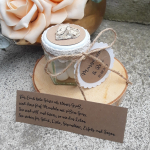 Gastgeschenk im Glas Hochzeitsmandeln Mandeldragees vintage Birkenherz Mandelspruch